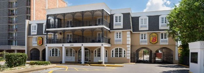 Super 8 By Wyndham New Orleans