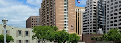 Doubletree Suites By Hilton Hotel  Austin