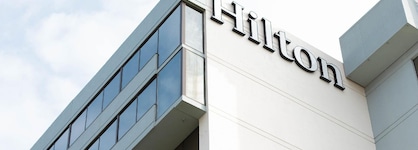 Hilton Palm Beach Airport