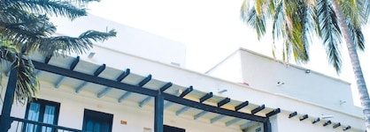 Hotel Sansiraka Suites By Geh Suites