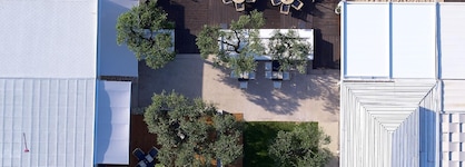 Lichnos Beach Hotel & Suites