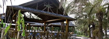 Royal Wings Hotel