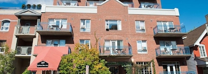 Byward Blue Inn