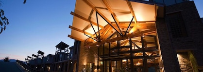 The Rees Hotel And Luxury Apartments