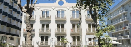 Hotel Ambassador