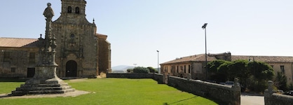 Hotel Leonor Mirón