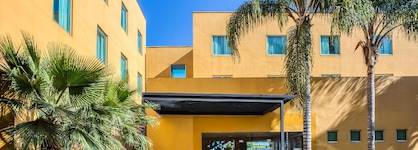 Fiesta Inn Express San Luis Potosí Oriente