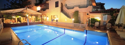 Erato Hotel