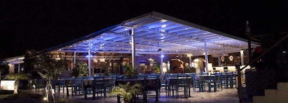 Sacallis Inn Beach Hotel