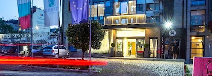 City Avenue Hotel