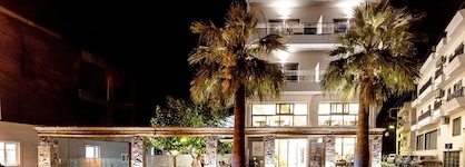Pollis Hotel