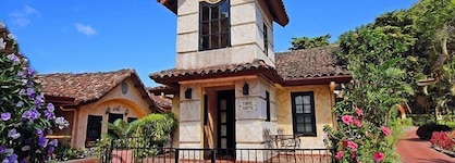Valle Escondido Resort