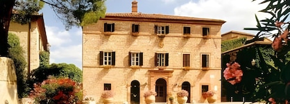 Borgo San Felice Resort