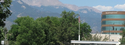 Holiday Inn Express & Suites Colorado Springs North, An Ihg Hotel