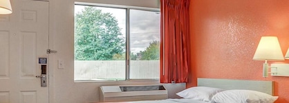 Motel 6 Portland Central