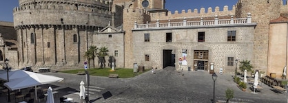 Hostal Restaurante Puerta Del Alcázar