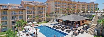 Unique Residence Hotel Golf & Spa