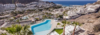 Servatur Hartaguna-Adults Only