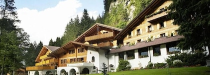 Waldhotel Doldenhorn
