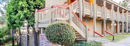 Comfort Inn Monterey Peninsula Airport