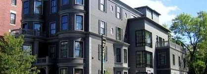 Hotel Veritas