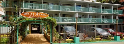White Sands Hotel