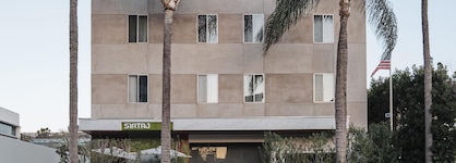Sirtaj - Beverly Hills
