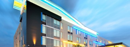 Aloft Bolingbrook