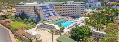 Beach Club Doganay Hotel