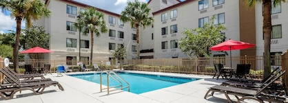 Red Roof Inn Plus+ Gainesville