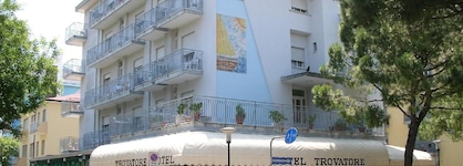 Hotel Trovatore