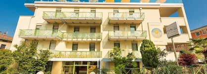 Sky Pool Hotel Sole Garda