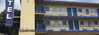Surf Motel