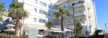 Luxor Beach Boutique Hotel Cattolica