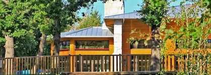 Albirondack Park Camping Lodge And Spa
