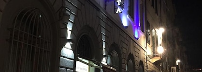 Hotel Magenta