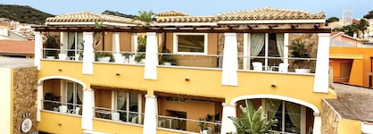 Janas Hotel