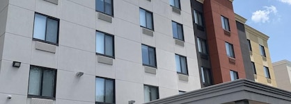 Fairfield Inn Suites New York Staten Island