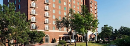 Renaissance Waterford Oklahoma City Hotel