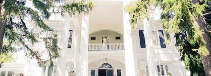 Albemarle Inn