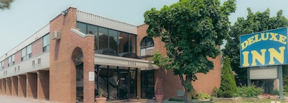 Deluxe Inn
