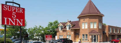 Super 5 Inn