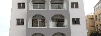 Polyxeni Hotel Apartments