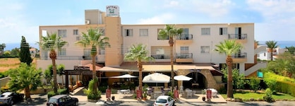 Petsas Apartments