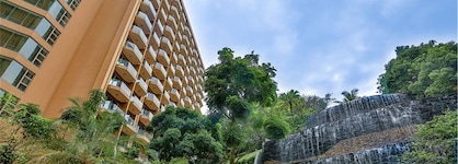 Royal Garden Hotel