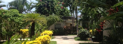 La Mariposa Hotel