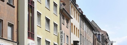 Garden Hotel