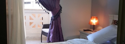 Alexander The Great Apartment Hotel