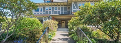 Dashwood Manor Seaside Bed & Breakfast