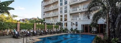 Aristocrat Residence & Hotel